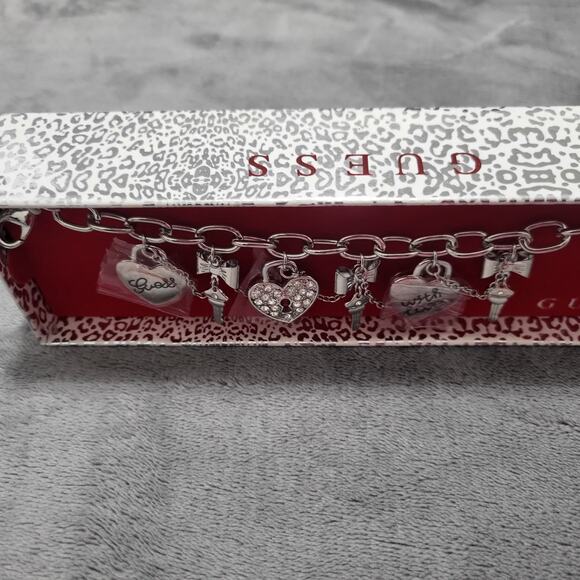 Guess Silver Tone Heart Charm Bracelet Gift Box Charm Bracelet - Picture 8 of 16